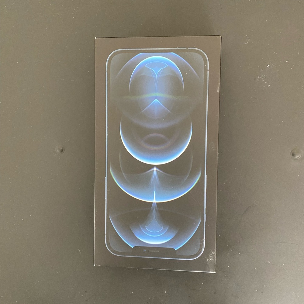 I phone 12 pro max box